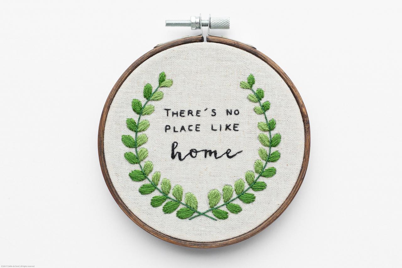 There's No Place Like Home Embroidery Hoop Art | Housewarming Welcome Home Handmade Home Decor Christmas Wedding Unique Gift